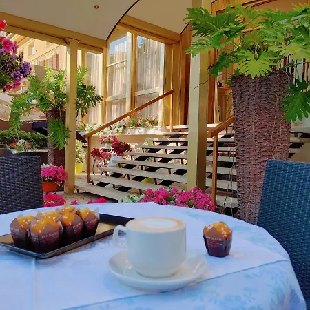 Mia Restaurant Airport 3*