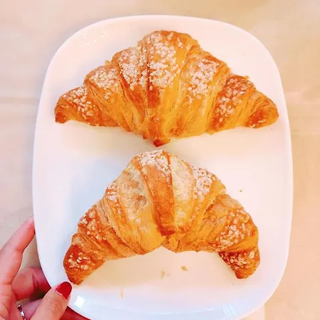 Mia Restaurant Airport ホテル