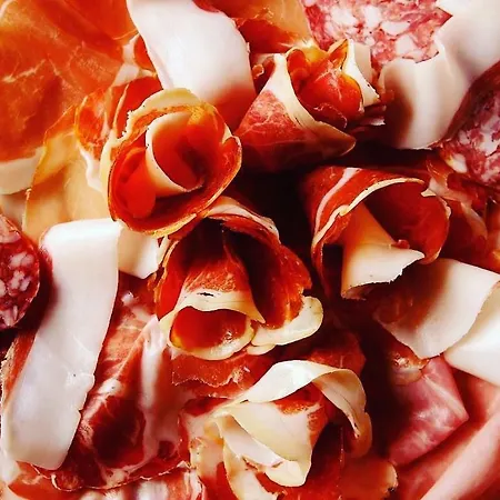 Mia Restaurant Airport